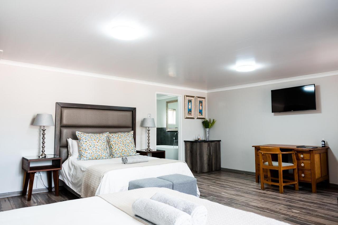 Villa Gracia Guesthouse Klerksdorp Extérieur photo