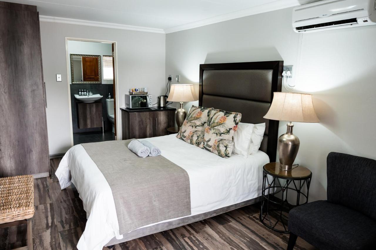 Villa Gracia Guesthouse Klerksdorp Extérieur photo