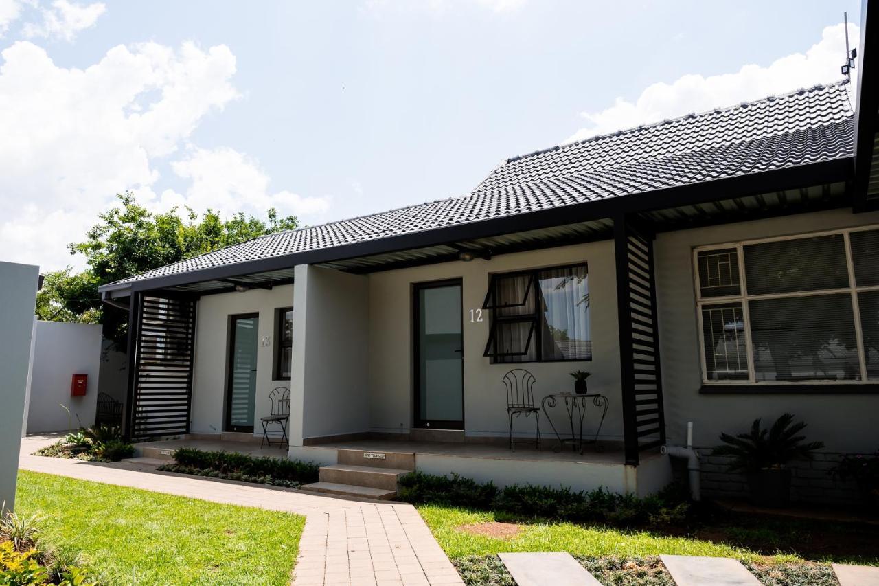 Villa Gracia Guesthouse Klerksdorp Extérieur photo