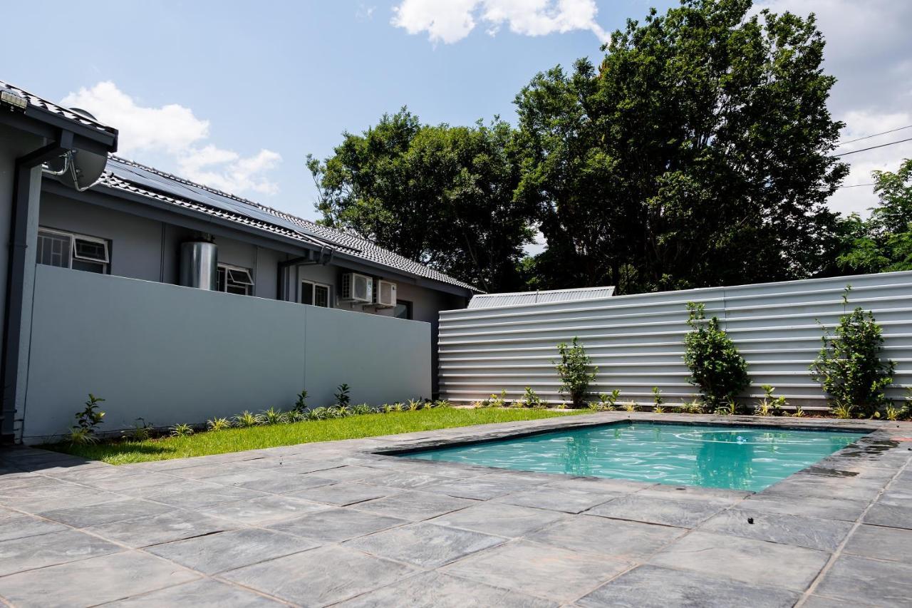 Villa Gracia Guesthouse Klerksdorp Extérieur photo