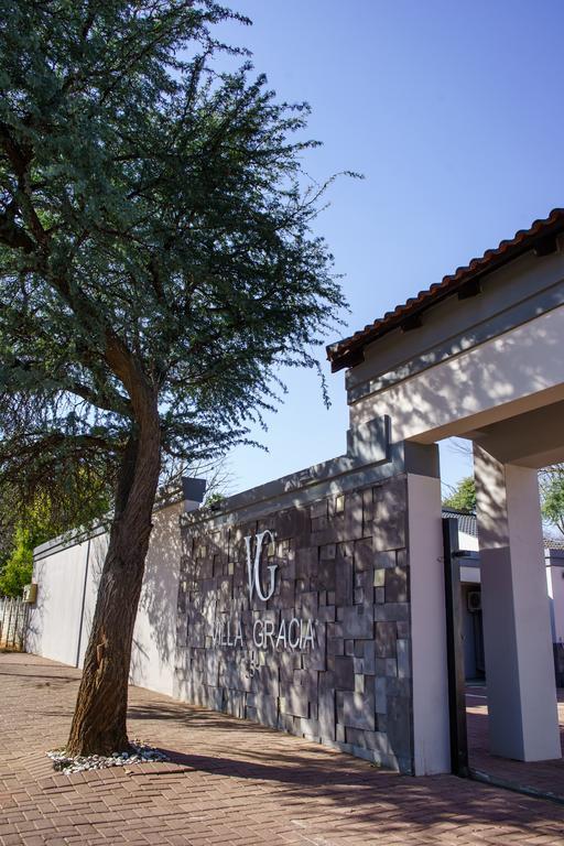 Villa Gracia Guesthouse Klerksdorp Extérieur photo